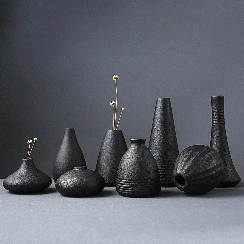 Black Ceramic Small Vase - Ibis boutique 