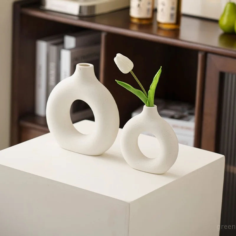 Ceramic White Vase Decorative - Ibis boutique 